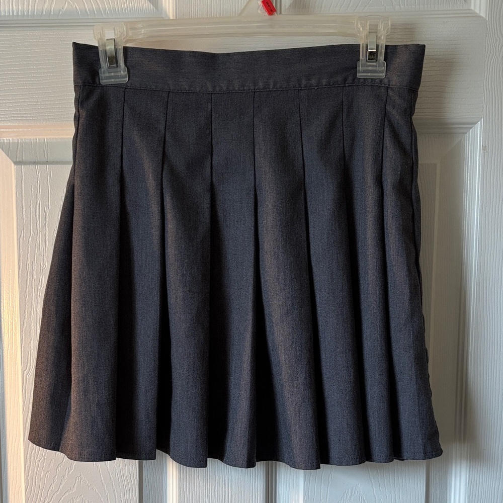 SHEIN Gray Pleated Skirt | Size Medium | Side Zipper | Worn Once
